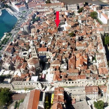 Old Square Studio Apartment سبليت المظهر الخارجي الصورة