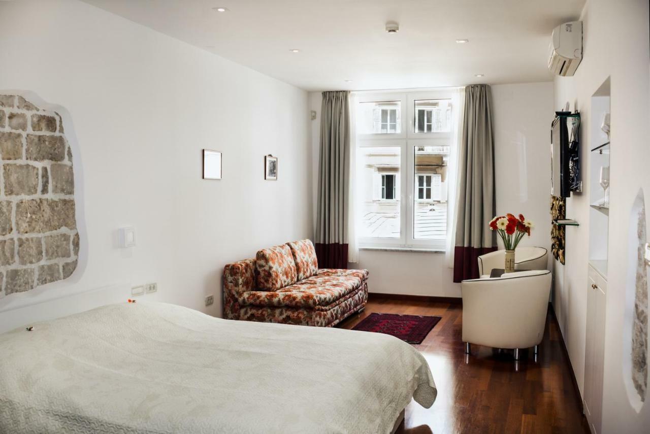 Old Square Studio Apartment سبليت المظهر الخارجي الصورة