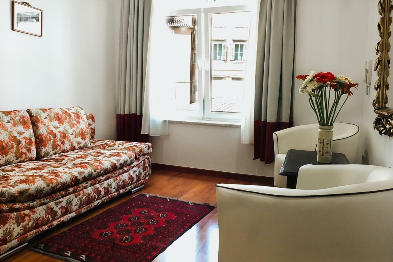 Old Square Studio Apartment سبليت المظهر الخارجي الصورة